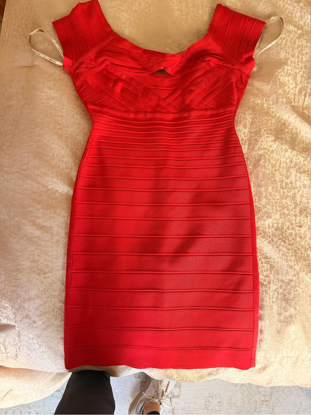 Herve Leger Red Short Sleeve Bodycon Bandage Mini Dress with Front Cutout - Picture 5 of 9